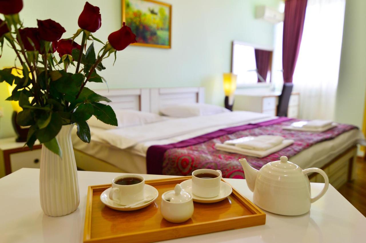 Hotel Blissdom 第比利斯 外观 照片