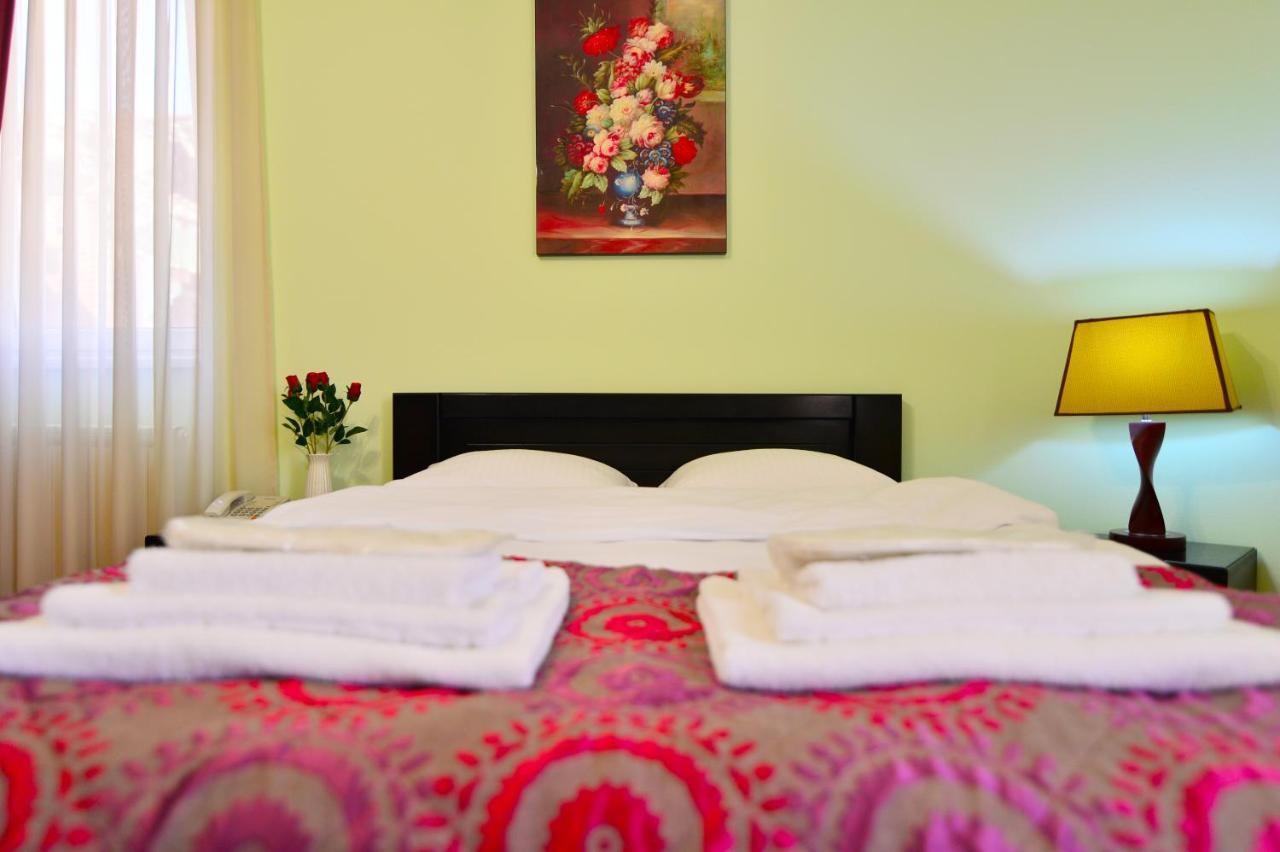 Hotel Blissdom 第比利斯 外观 照片