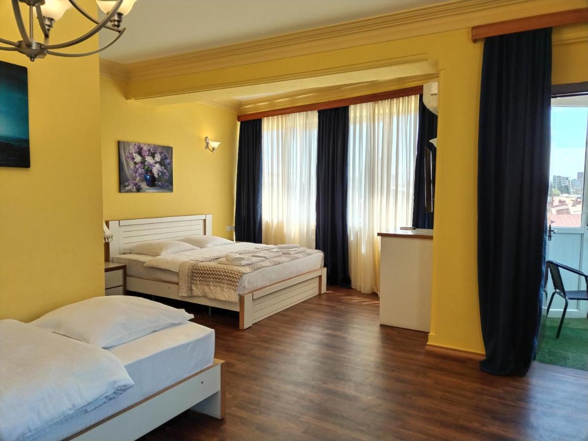 Hotel Blissdom 第比利斯 外观 照片