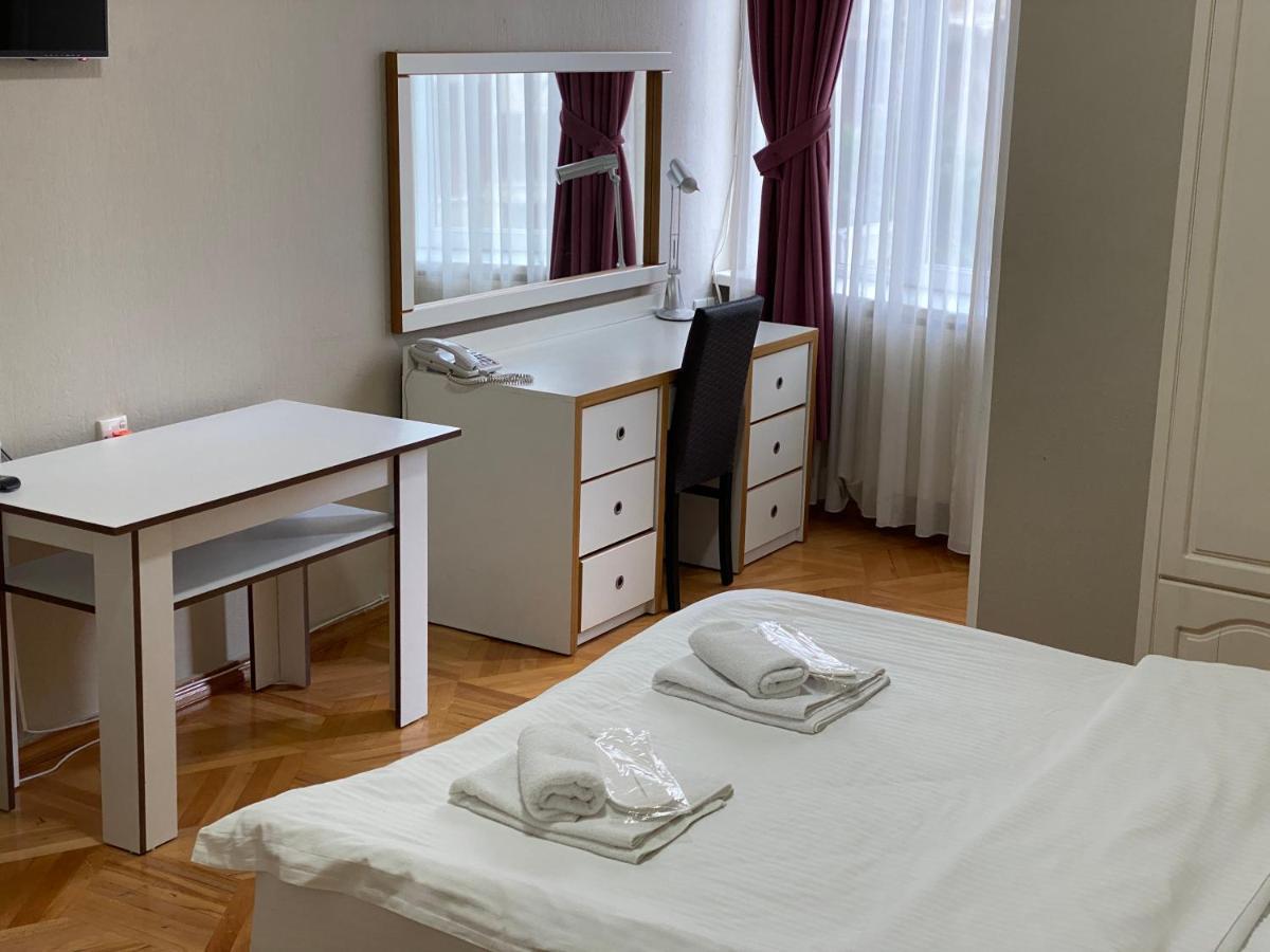 Hotel Blissdom 第比利斯 外观 照片
